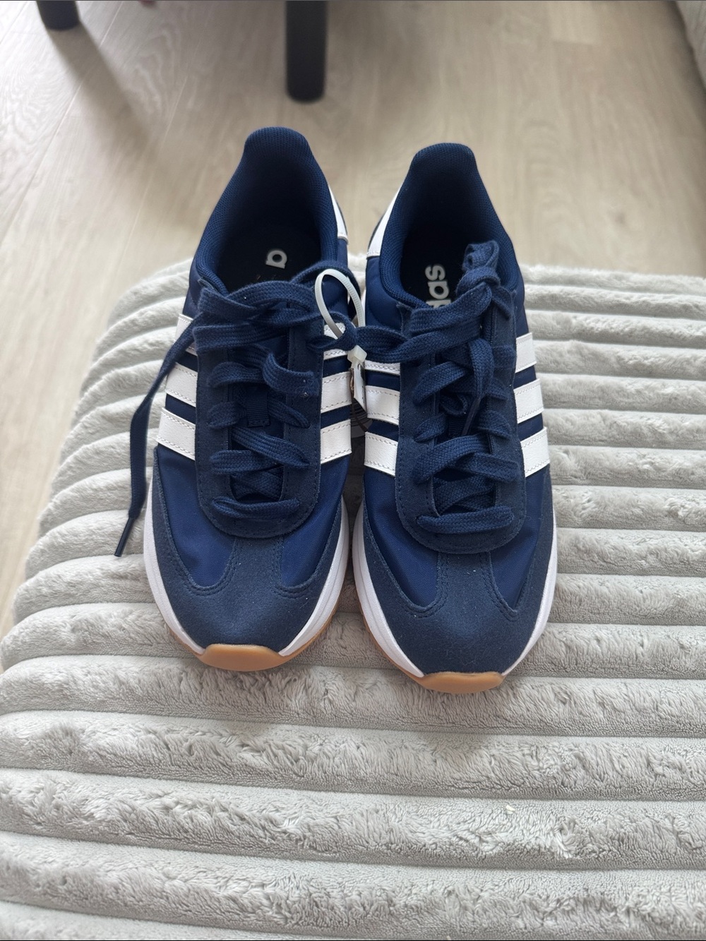 adidas Men’s Navy and White Retro Sneaker